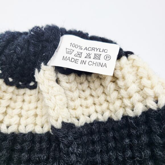 Element Eden Black & Cream Striped Knit Beanie Hat Women's - Picture 6 of 8